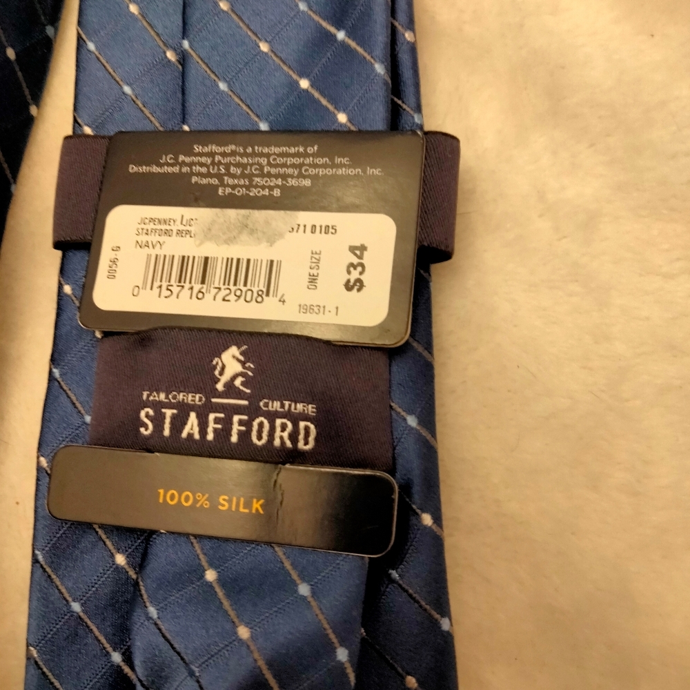 Stafford silk tie 3 1/2 inch wide - Picture 4 of 4
